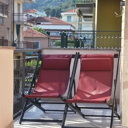 Viale Repubblica 307 6 Lägenhet Pietra Ligure